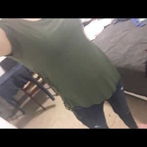 **NWT*** Hollister Green Tee